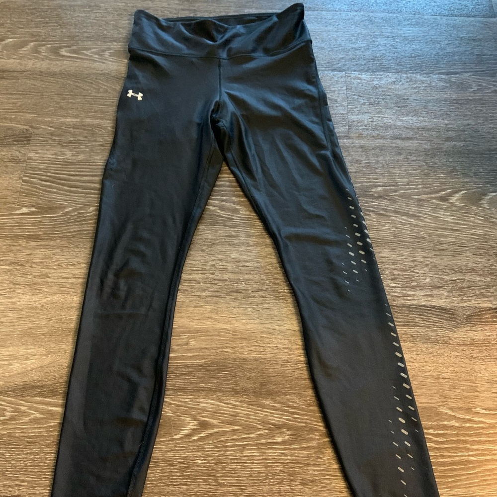 Size S UA leggings! With a zipper pocket!